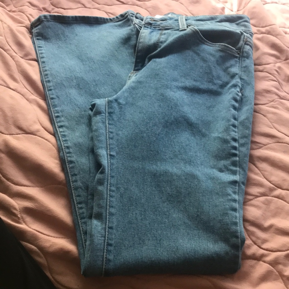 Mid rise bootcut